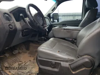 2013 Ford F-250 XLT with VIN 1FT7X2ATXDEA89535, listed as a Copart auction lot 45032825 with 304,653 mi miles and Clean title. Bid and sale history available at DreamBid. Image 7.