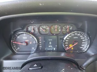 2016 Chevrolet Silverado 2500HD Work Truck with VIN 1GC2CUEG7GZ119828, listed as a IAAI auction lot 41664973 with 88,057 mi miles. Bid and sale history available at carsss.com. Image 7.