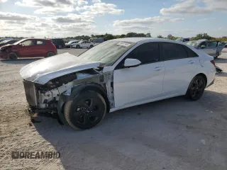 2021 Hyundai Elantra SEL z VIN 5NPLM4AG6MH036529, wystawiony jako Copart lot #53497185 z przebiegiem 25 096 mil mil oraz Nie do naprawy • Non repairable. Historia ofert i sprzedaży dostępna na DreamBid. Obrazek 1.
