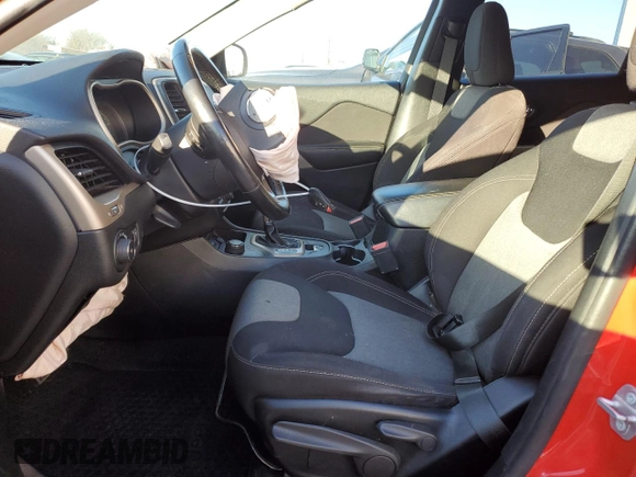 2018 Jeep Cherokee Latitude with VIN 1C4PJMCX6JD599735, listed as a Copart auction lot 42720355 with 86,293 mi miles and Non repairable. Bid and sale history available at DreamBid. Image 7.
