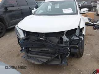 2020 Nissan Rogue SV z VIN KNMAT2MT8LP539943, wystawiony jako IAAI lot #41720857 z przebiegiem 65 624 mil mil oraz . Historia ofert i sprzedaży dostępna na DreamBid. Obrazek 6.
