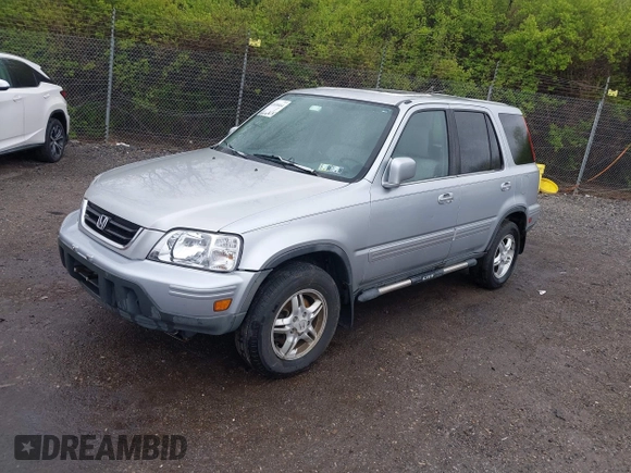 2001 Honda CR-V SE with VIN JHLRD187X1C011271, listed as a IAAI auction lot 42030464 with 194,871 mi miles. Bid and sale history available at carsss.com. Image 2.