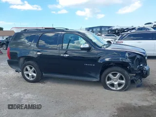2009 Chevrolet Tahoe LTZ с VIN 1GNFK33009R236486, выставлен на аукционе IAAI как лот 40450586 с пробегом 206 277 миль миль и . История ставок и продаж доступна на DreamBid. Изображение 13.