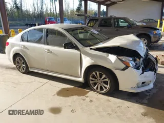 2014 Subaru Legacy Premium z VIN 4S3BMBC65E3020484, wystawiony jako IAAI lot #42011657 z przebiegiem 161 180 mil mil oraz . Historia ofert i sprzedaży dostępna na DreamBid. Obrazek 13.