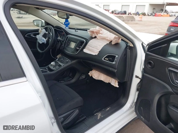 2015 Chrysler 200 Limited with VIN 1C3CCCAB4FN576759, listed as a IAAI auction lot 41583305 with 121,833 mi miles. Bid and sale history available at carsss.com. Image 5.