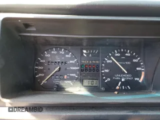 1991 Volkswagen GTI z VIN 3VWDB21G7MM023746, wystawiony jako Copart lot #66414904 z przebiegiem 105 926 mil mil oraz Nie do naprawy • Non repairable. Historia ofert i sprzedaży dostępna na DreamBid. Obrazek 9.