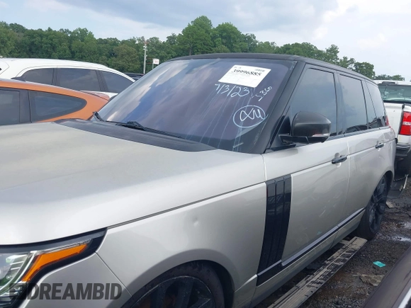 2015 Land Rover Range Rover HSE with VIN SALGS2VF7FA219096, listed as a IAAI auction lot 39996885 with 81,802 mi miles and . Bid and sale history available at DreamBid. Image 14.