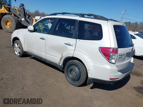 2010 Subaru Forester 2.5X Premium with VIN JF2SH6CC6AG906755, listed as a IAAI auction lot 41575781 with 222,407 mi miles. Bid and sale history available at carsss.com. Image 3.