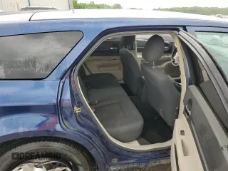 2006 Dodge Magnum z VIN 2D4FV47T06H241101, wystawiony jako Copart lot #57274885 z przebiegiem Nie podano mil oraz Szkoda całkowita • Salvage title. Historia ofert i sprzedaży dostępna na DreamBid. Obrazek 10.