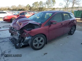 2016 Ford Focus SE with VIN 1FADP3KE9GL210781, listed as a Copart auction lot 46096645 with 39,703 mi miles and Salvage Title. Bid and sale history available at carsss.com. Image 1.