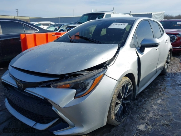 2019 Toyota Corolla Hatchback SE with VIN JTNK4RBE8K3066254, listed as a IAAI auction lot 41668885 with 57,885 mi miles. Bid and sale history available at carsss.com. Image 17.