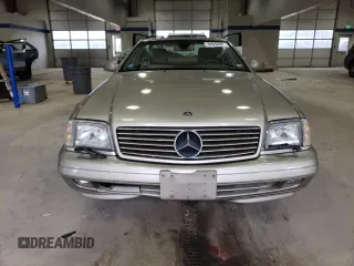1999 Mercedes-Benz SL-Class with VIN WDBFA68F9XF185352, listed as a Copart auction lot 44048085 with 86,276 mi miles and Clean Title. Bid and sale history available at carsss.com. Image 5.