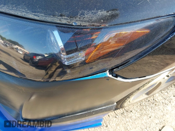 2006 Honda Civic Si z VIN 2HGFG21516H708419, wystawiony jako IAAI lot #42011165 z przebiegiem 184 369 mil mil oraz . Historia ofert i sprzedaży dostępna na DreamBid. Obrazek 16.
