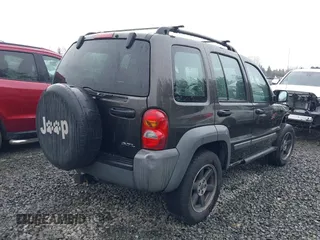 2005 Jeep Liberty Sport with VIN 1J4GL48K45W581892, listed as a IAAI auction lot 41908767 with 168,151 mi miles. Bid and sale history available at carsss.com. Image 4.