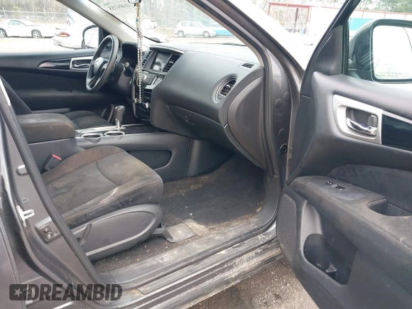 2015 Nissan Pathfinder SV with VIN 5N1AR2MN5FC702068, listed as a IAAI auction lot 41404755 with 179,926 mi miles. Bid and sale history available at carsss.com. Image 5.