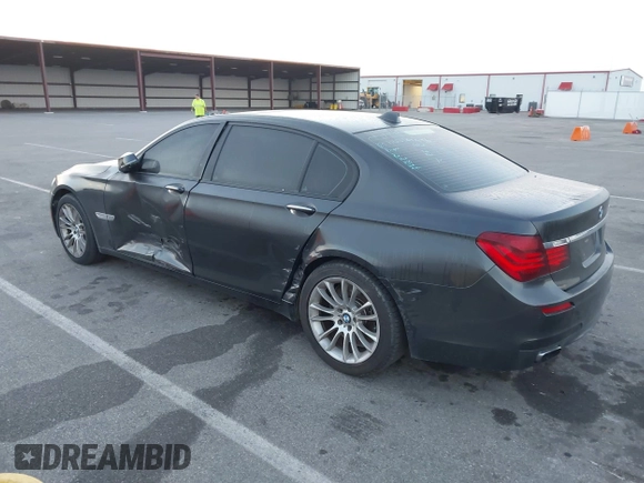 2014 BMW 7 Series ALPINA B7 with VIN WBAYE8C58ED136240, listed as a IAAI auction lot 40701912 with 116,246 mi miles. Bid and sale history available at carsss.com. Image 3.