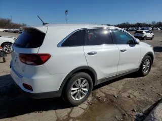 2020 Kia Sorento LX with VIN 5XYPG4A3XLG651712, listed as a Copart auction lot 47490945 with 95,612 mi miles and Salvage Title. Bid and sale history available at carsss.com. Image 3.