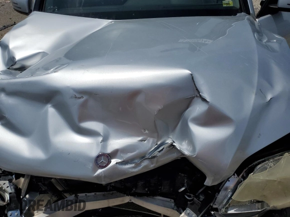 2011 Mercedes-Benz GLK 350 with VIN WDCGG8HBXBF625224, listed as a Copart auction lot 61945674 with Not Provided miles and Salvage Title. Bid and sale history available at DreamBid. Image 11.