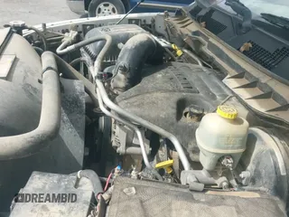 2013 Ram 1500 Express z VIN 1C6RR7KT1DS697466, wystawiony jako IAAI lot #41618033 z przebiegiem 190 541 mil mil oraz . Historia ofert i sprzedaży dostępna na DreamBid. Obrazek 20.