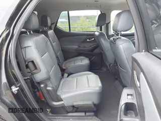 2019 Chevrolet Traverse LT z VIN 1GNERHKW4KJ303251, wystawiony jako IAAI lot #42346909 z przebiegiem 81 750 mil mil oraz . Historia ofert i sprzedaży dostępna na DreamBid. Obrazek 8.