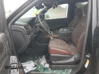 2020 Chevrolet Suburban Premier z VIN 1GNSKJKJ0LR287376, wystawiony jako Copart lot #83407244 z przebiegiem Nie podano mil oraz Szkoda całkowita • Salvage title. Historia ofert i sprzedaży dostępna na DreamBid. Obrazek 7.