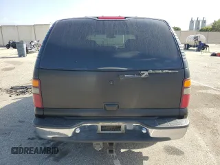 2001 GMC Yukon SLT z VIN 1GKEC13TX1J134930, wystawiony jako Copart lot #56724775 z przebiegiem 226 576 mil mil oraz Szkoda całkowita • Salvage title. Historia ofert i sprzedaży dostępna na DreamBid. Obrazek 6.