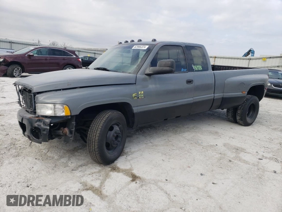 1996 Dodge Ram 3500 with VIN 3B7MC33C1TM128281, listed as a Copart auction lot 82966324 with 235,469 mi miles and Salvage Title. Bid and sale history available at carsss.com. Image 1.