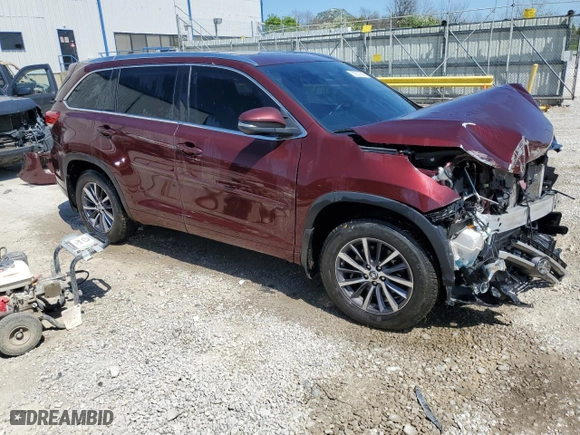 2018 Toyota Highlander SE with VIN 5TDJZRFH4JS833438, listed as a Copart auction lot 52311635 with 92,205 mi miles and Salvage Title. Bid and sale history available at carsss.com. Image 4.