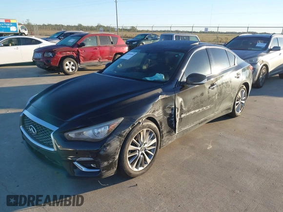 2018 Infiniti Q50 3.0t LUXE with VIN JN1EV7AP7JM363310, listed as a IAAI auction lot 40924400 with 103,578 mi miles. Bid and sale history available at carsss.com. Image 6.