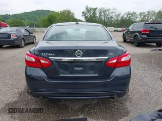 2017 Nissan Altima SL z VIN 1N4AL3AP6HC193134, wystawiony jako IAAI lot #42287276 z przebiegiem 97 296 mil mil oraz . Historia ofert i sprzedaży dostępna na DreamBid. Obrazek 17.