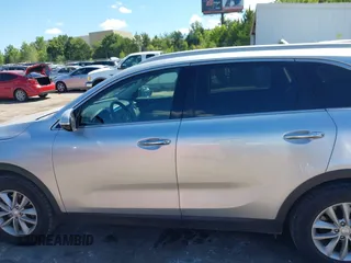 2018 Kia Sorento LX with VIN 5XYPG4A5XJG394663, listed as a IAAI auction lot 40222497 with 125,838 mi miles and . Bid and sale history available at DreamBid. Image 14.