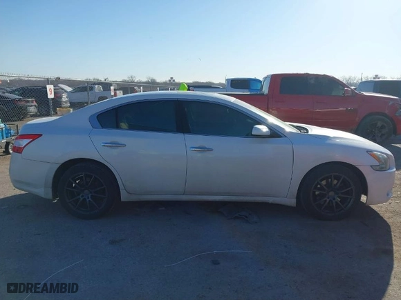2009 Nissan Maxima 3.5 SV w/Sport Pkg with VIN 1N4AA51E59C857747, listed as a IAAI auction lot 41692042 with 236,917 mi miles. Bid and sale history available at carsss.com. Image 13.