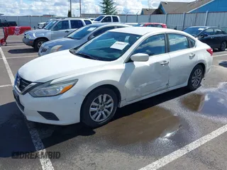2016 Nissan Altima 2.5 S with VIN 1N4AL3AP1GN305423, listed as a IAAI auction lot 41804647 with 150,122 mi miles. Bid and sale history available at carsss.com. Image 2.