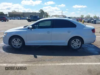 2017 Volkswagen Jetta S с VIN 3VW2B7AJ8HM368998, выставлен на аукционе IAAI как лот 41949413 с пробегом 114 694 миль миль и . История ставок и продаж доступна на DreamBid. Изображение 14.