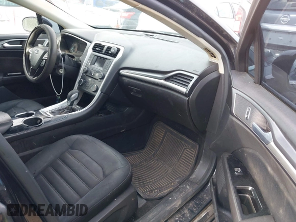 2013 Ford Fusion SE with VIN 3FA6P0H75DR197072, listed as a IAAI auction lot 42074493 with 153,699 mi miles. Bid and sale history available at carsss.com. Image 5.
