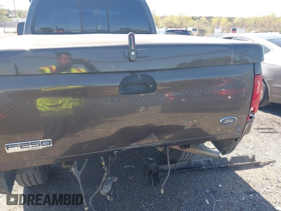 2005 Ford F-250 XL with VIN 1FTSX21595EB51715, listed as a IAAI auction lot 42002335 with 101,833 mi miles and . Bid and sale history available at DreamBid. Image 6.