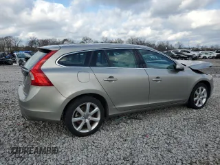 2016 Volvo V60 T5 Drive-E Premier with VIN YV140MEK0G1294887, listed as a Copart auction lot 82154443 with 85,710 mi miles. Bid and sale history available at carsss.com. Image 3.
