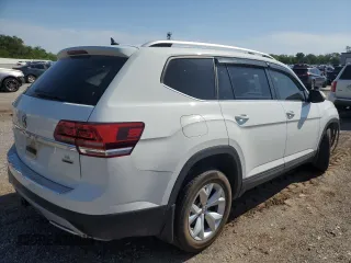 2018 Volkswagen Atlas SE z VIN 1V2KR2CA9JC580829, wystawiony jako Copart lot #53836245 z przebiegiem 93 194 mil mil oraz Szkoda całkowita • Salvage title. Historia ofert i sprzedaży dostępna na DreamBid. Obrazek 3.