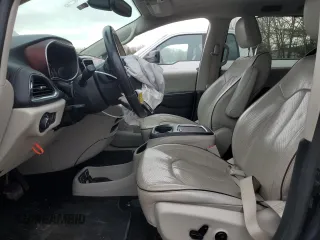 2020 Chrysler Pacifica Limited with VIN 2C4RC1GG5LR163048, listed as a Copart auction lot 47285625 with 129,828 mi miles and Salvage title. Bid and sale history available at DreamBid. Image 7.