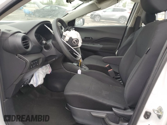2023 Nissan Kicks S z VIN 3N1CP5BV2PL494540, wystawiony jako Copart lot #55068575 z przebiegiem 26 782 mil mil oraz Szkoda całkowita • Salvage title. Historia ofert i sprzedaży dostępna na DreamBid. Obrazek 7.