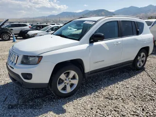 2016 Jeep Compass Sport z VIN 1C4NJCBA9GD681675, wystawiony jako Copart lot #62575135 z przebiegiem 143 499 mil mil oraz Szkoda całkowita • Salvage title. Historia ofert i sprzedaży dostępna na DreamBid. Obrazek 1.