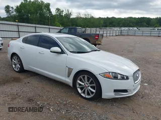 2015 Jaguar XF Portfolio z VIN SAJWA0F74F8U58177, wystawiony jako IAAI lot #42008080 z przebiegiem 131 388 mil mil oraz . Historia ofert i sprzedaży dostępna na DreamBid. Obrazek 1.