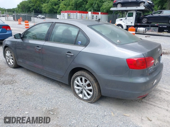 2012 Volkswagen Jetta SE with VIN 3VWDX7AJ6CM325280, listed as a IAAI auction lot 42634898 with 215,384 mi miles and . Bid and sale history available at DreamBid. Image 3.