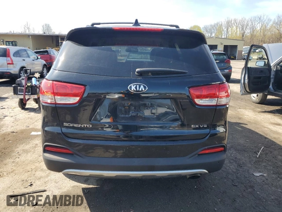 2018 Kia Sorento EX with VIN 5XYPHDA52JG418628, listed as a Copart auction lot 53713965 with 105,819 mi miles and Non repairable. Bid and sale history available at DreamBid. Image 6.