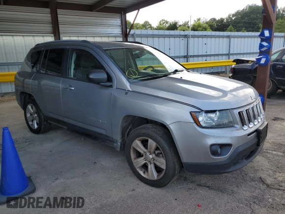 2017 Jeep Compass 75th Anniversary Edition with VIN 1C4NJDBB6HD139093, listed as a Copart auction lot 67085804 with 161,382 mi miles and Salvage Title. Bid and sale history available at carsss.com. Image 4.