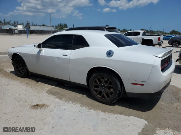 2019 Dodge Challenger SXT with VIN 2C3CDZAG4KH524658, listed as a Copart auction lot 52937585 with 125,583 mi miles and Clean Title. Bid and sale history available at carsss.com. Image 2.