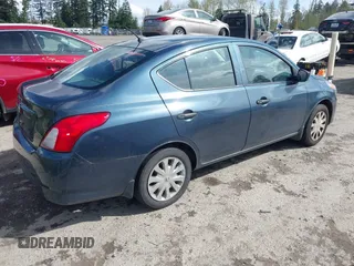 2016 Nissan Versa S Plus with VIN 3N1CN7AP2GL913006, listed as a IAAI auction lot 41989696 with 260,168 mi miles. Bid and sale history available at carsss.com. Image 4.