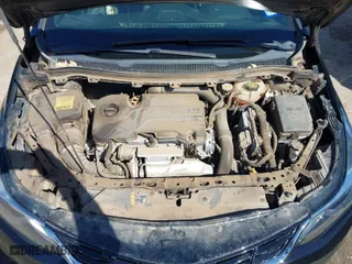 2018 Chevrolet Cruze LT with VIN 1G1BE5SM8J7226733, listed as a IAAI auction lot 41679831 with 1 mi miles. Bid and sale history available at carsss.com. Image 10.