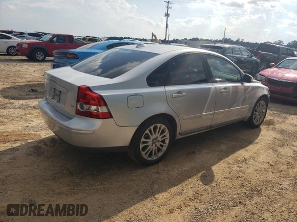 2007 Volvo S40 2.4L with VIN YV1MS382972251594, listed as a Copart auction lot 72274094 with 121,082 mi miles and Salvage Title. Bid and sale history available at carsss.com. Image 3.