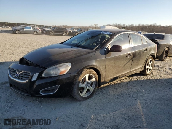 2013 Volvo S60 T5 with VIN YV1612FH3D2176304, listed as a Copart auction lot 46753425 with 117,978 mi miles and Salvage Title. Bid and sale history available at carsss.com. Image 1.